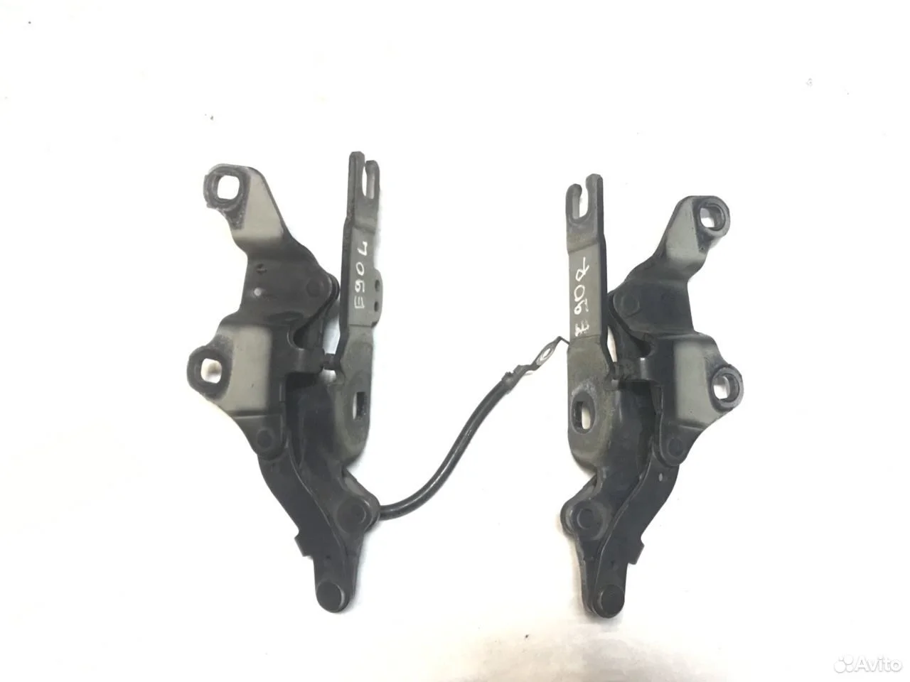 Петли капота бмв е90 bmw e90