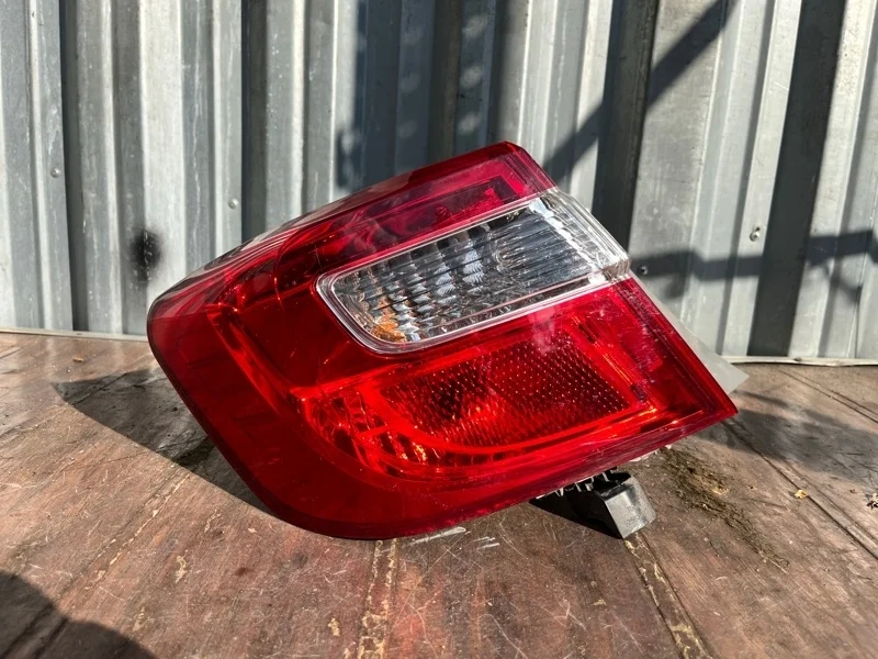 Фонарь Toyota Camry 2011-2014 50