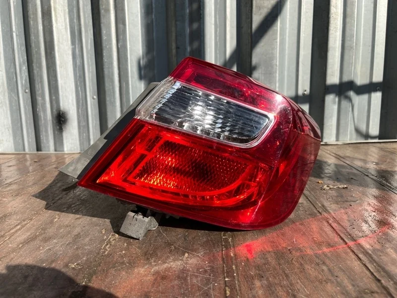 Фонарь Toyota Camry 2011-2014 50