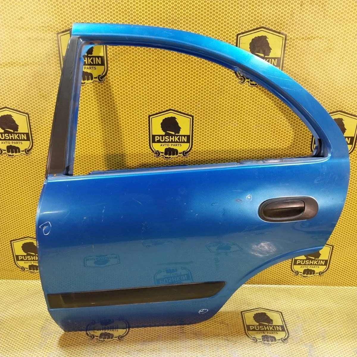 Дверь Nissan Almera 2004 N16E