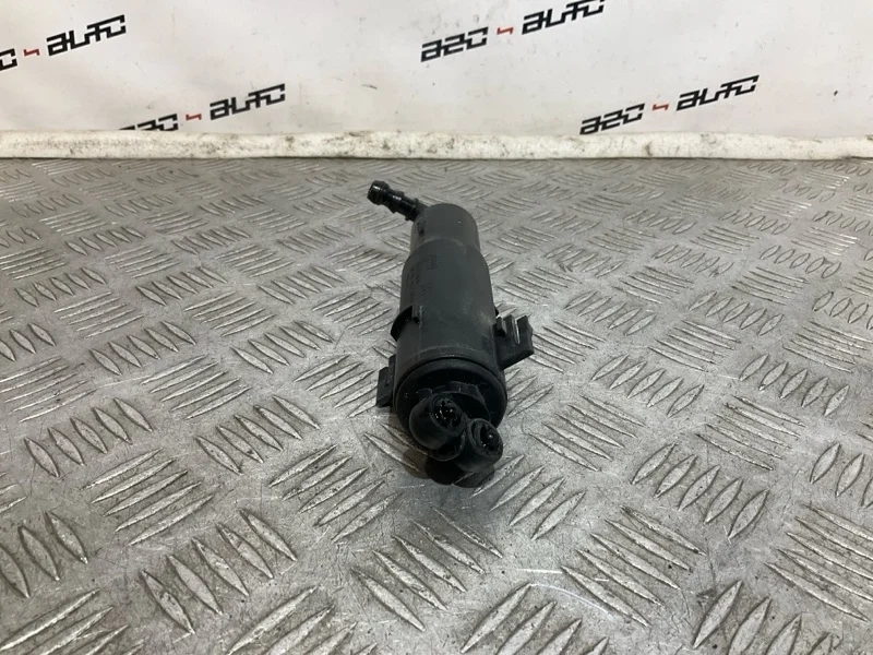 Форсунка омывателя Audi A4 2010 8K0955102A B8, правая