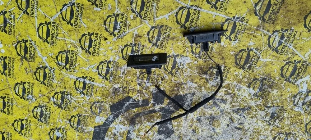 Фонарь подсветки номера для VW Touareg 2010-2018