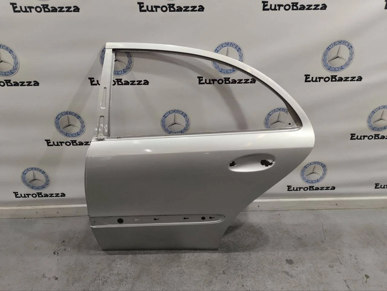 Дверь задняя левая Mercedes W211