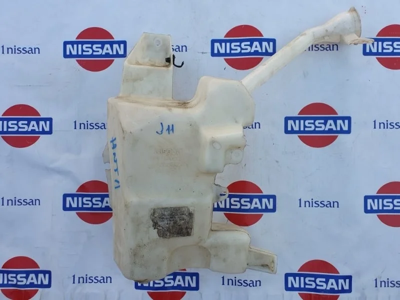 Бачок омывателя фар Nissan Qashqai 2015 289104EA0A J11 K9K, передний