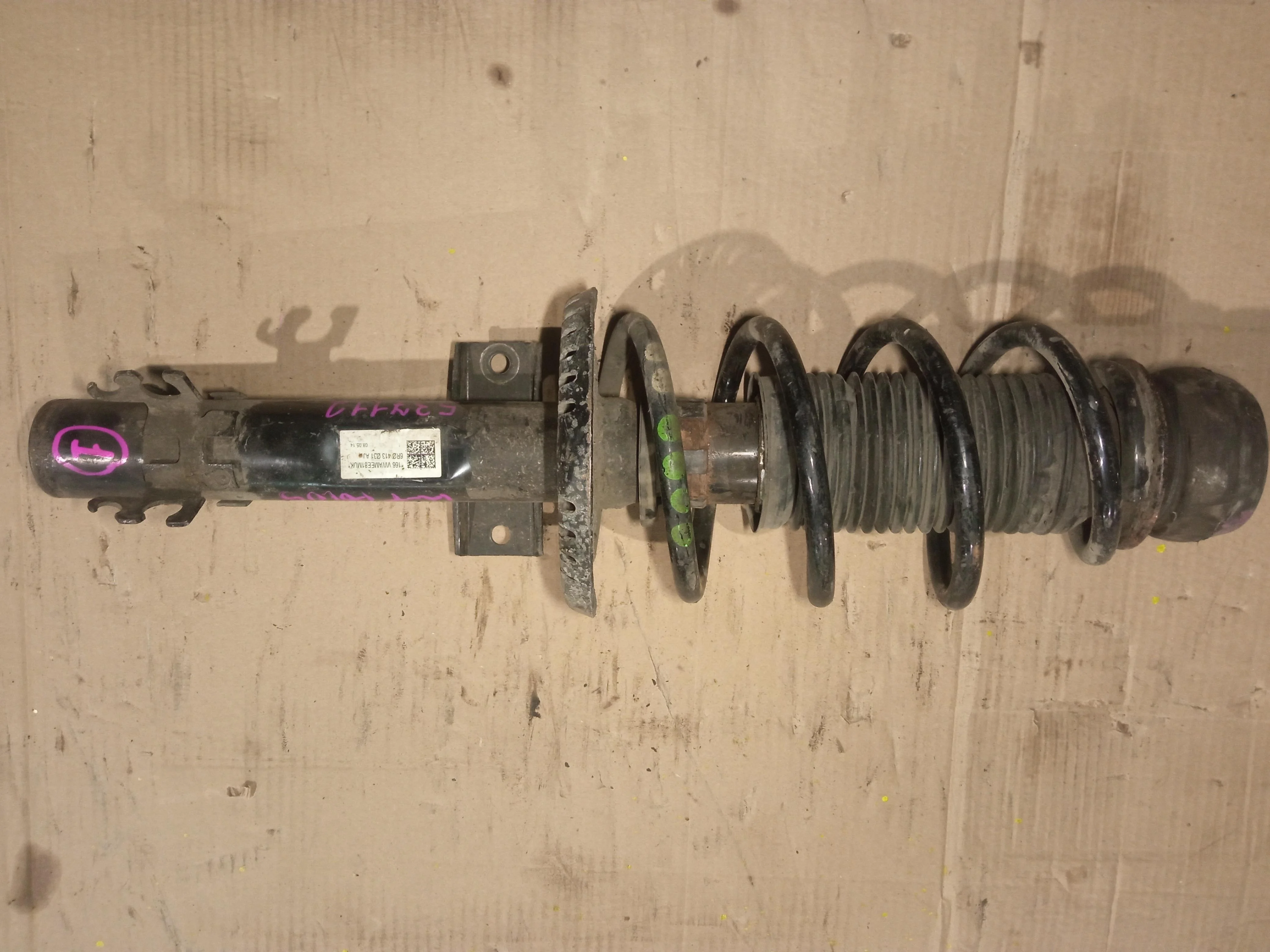 Передняя стойка подвески Volkswagen Polo Mk5