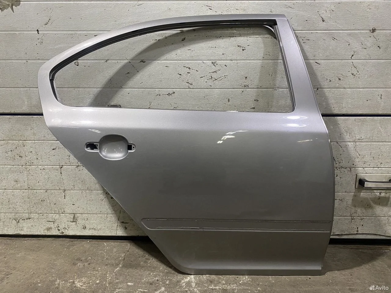 Дверь задняя правая skoda octavia a5 1z5833056