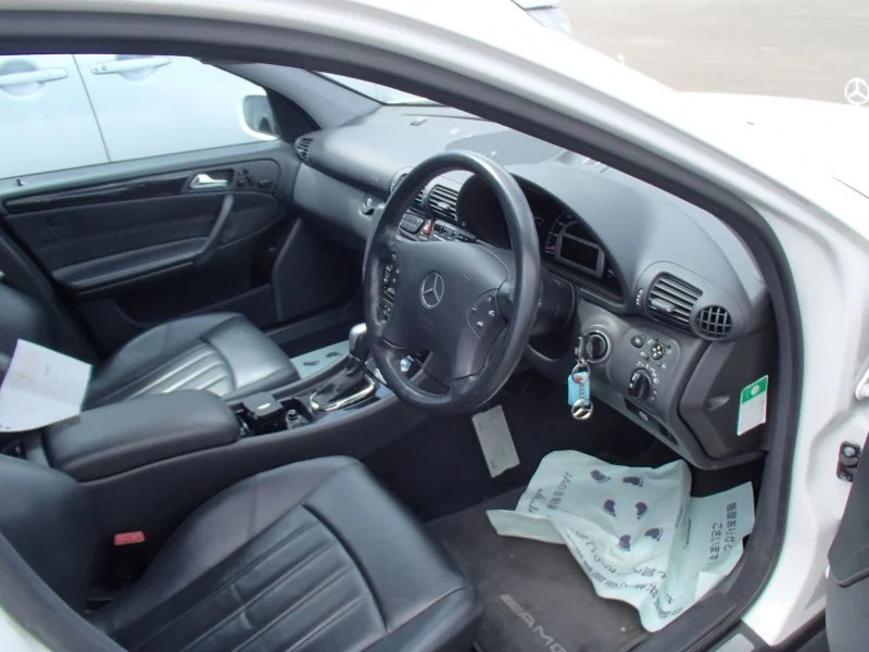 Продажа Mercedes-Benz C class 3.2 (354Hp) (112.961) RWD AT по запчастям