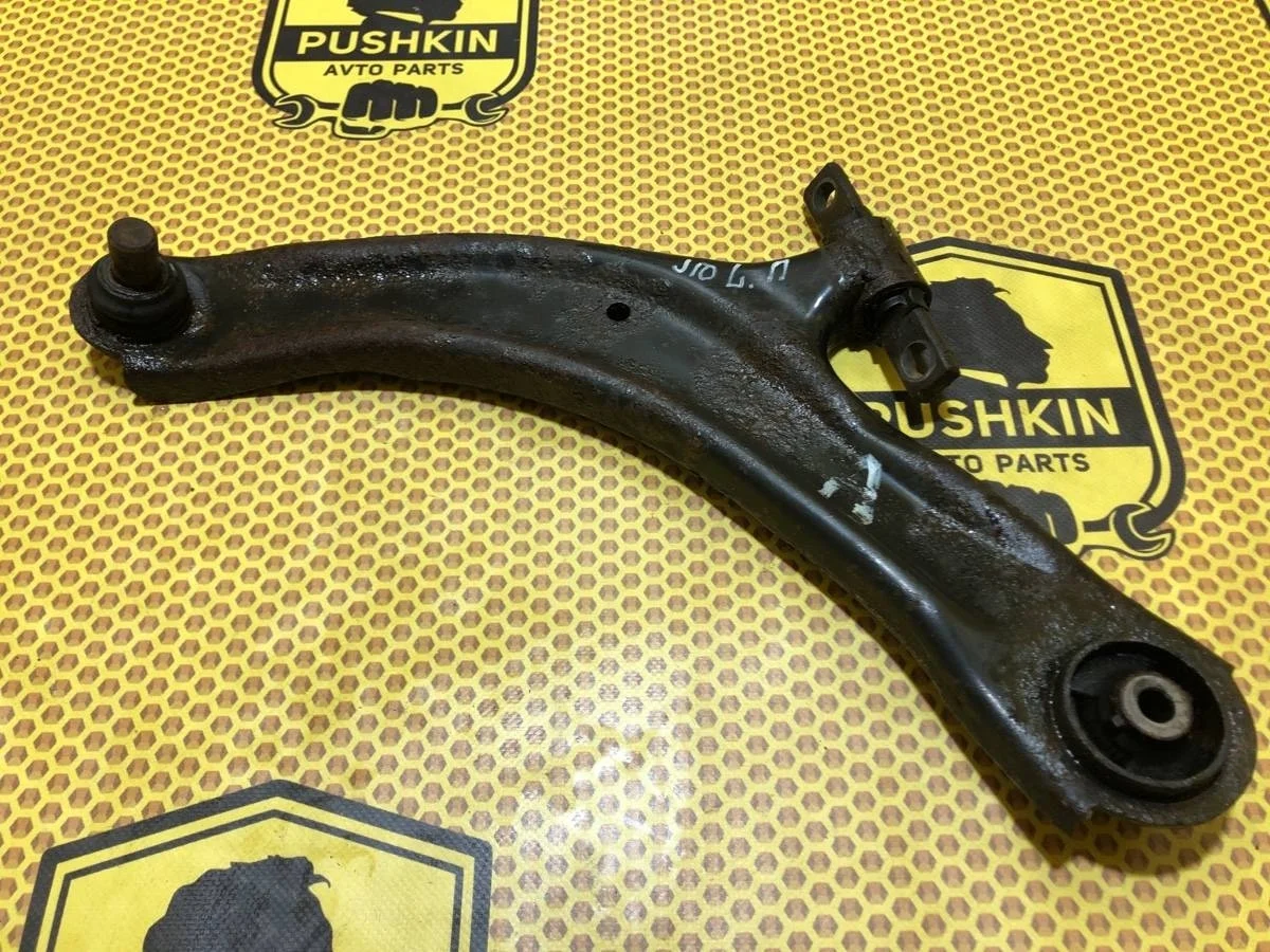 Рычаг нижний Nissan QASHQAI J10