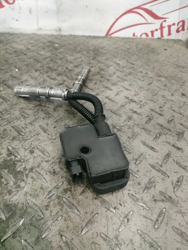 Катушка зажигания Mercedes-Benz S-Class 2003 A0001587303 W220 3.2 112.944