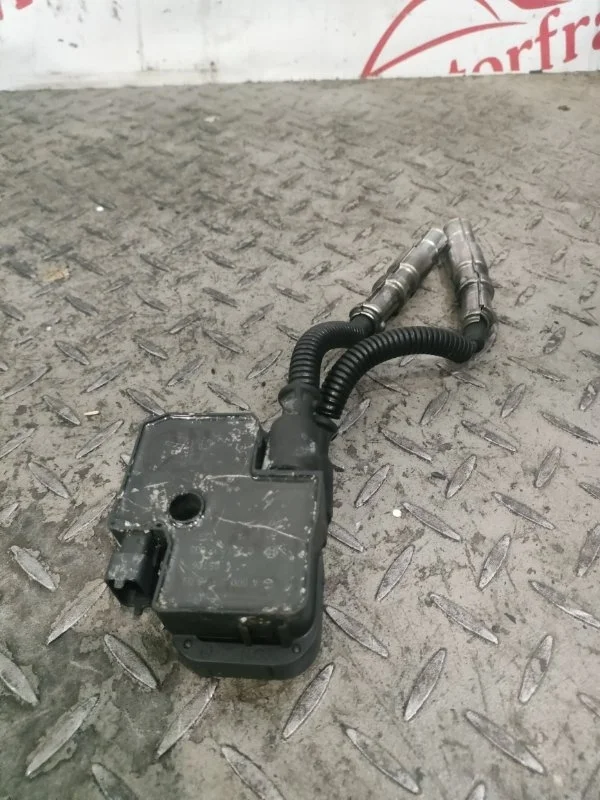 Катушка зажигания Mercedes-Benz S-Class 2003 A0001587303 W220 3.2 112.944