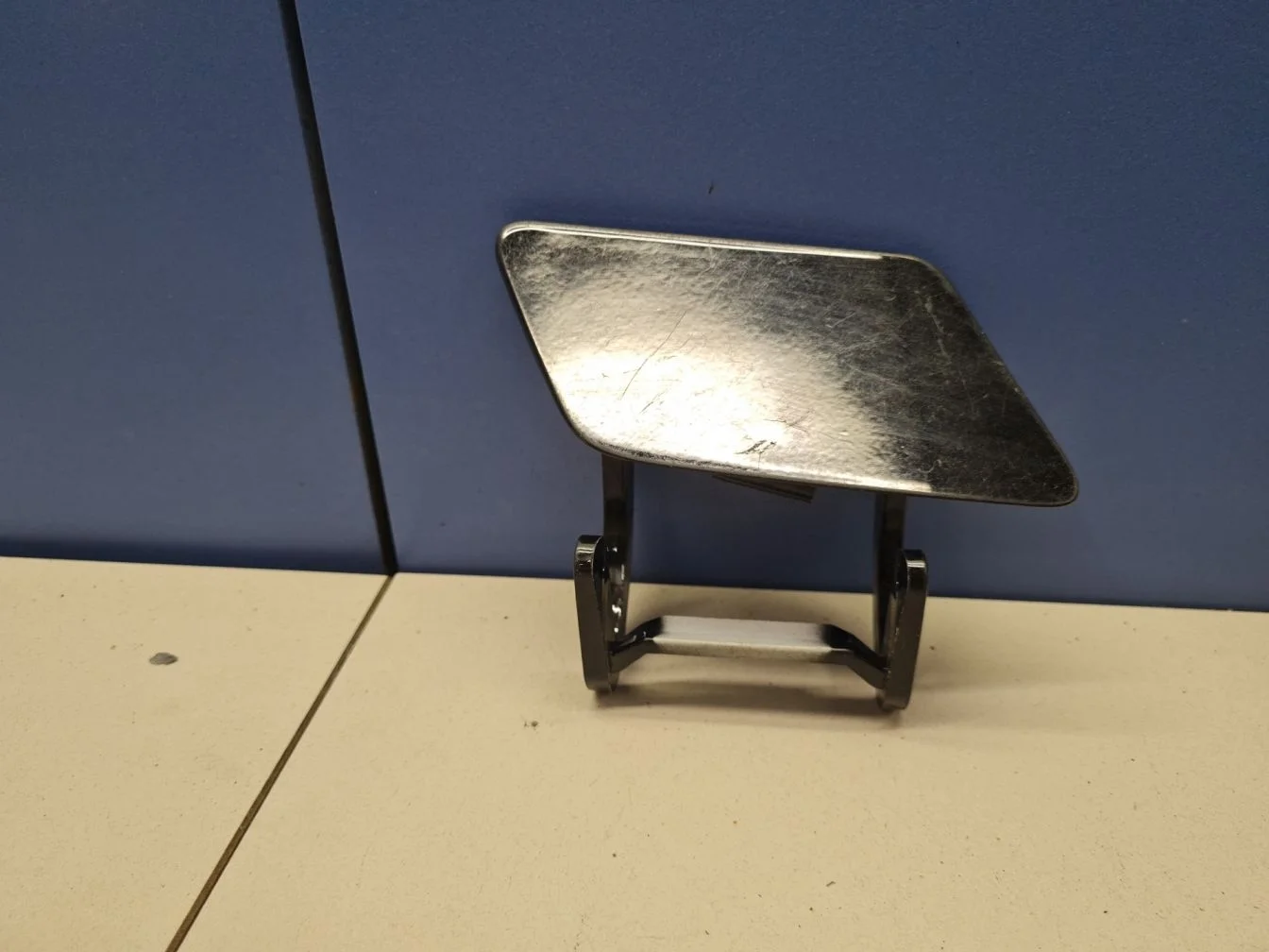 Крышка форсунки омывателя фары правая для Mercedes S-klasse W221 2005-2013