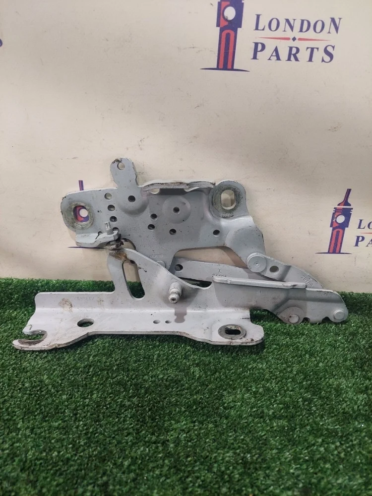 Петля капота BMW F32