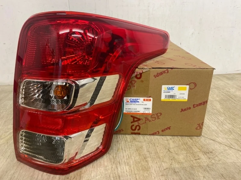 Фонарь в крыло MITSUBISHI L200 2015- - KL1T, KK1T, KK2T, KK6T, KL2T, KL6T