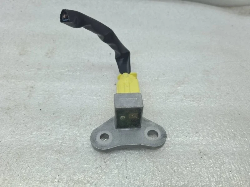 Датчик удара Nissan Qashqai 2010 J10