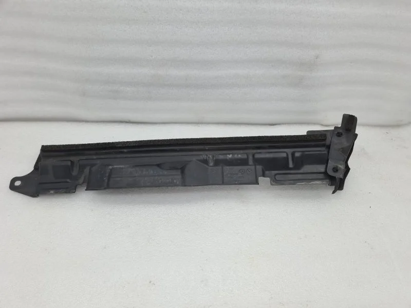 Воздуховод (дефлектор) радиатора Nissan Juke 2012 YF15