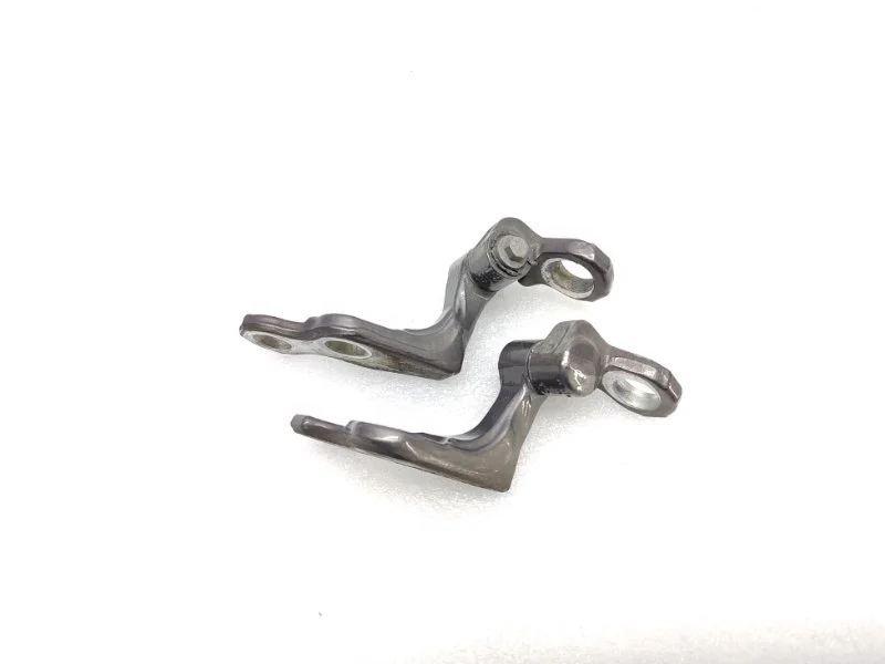 Петля двери Ford Kuga 2011