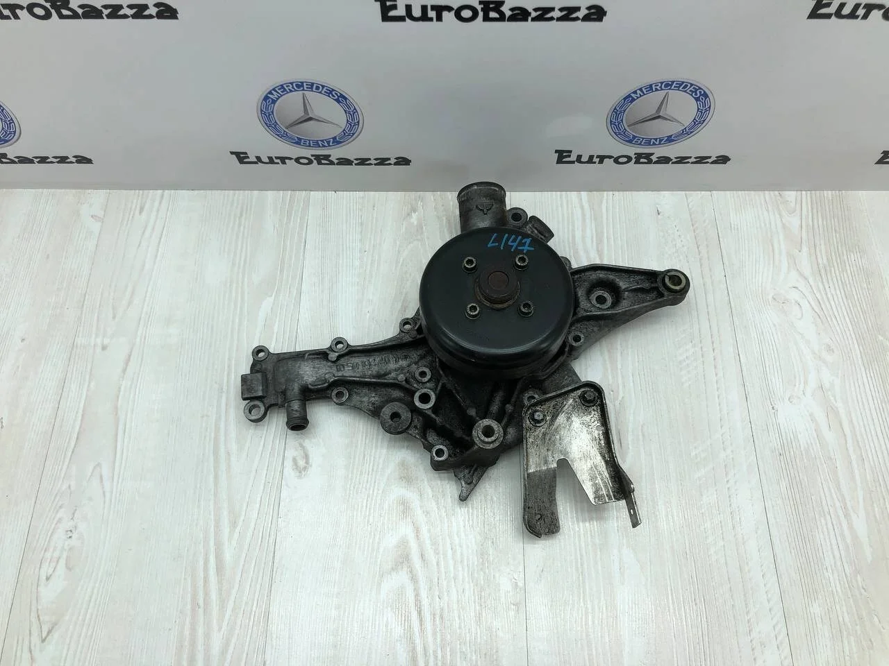 Помпа основная Mercedes М112