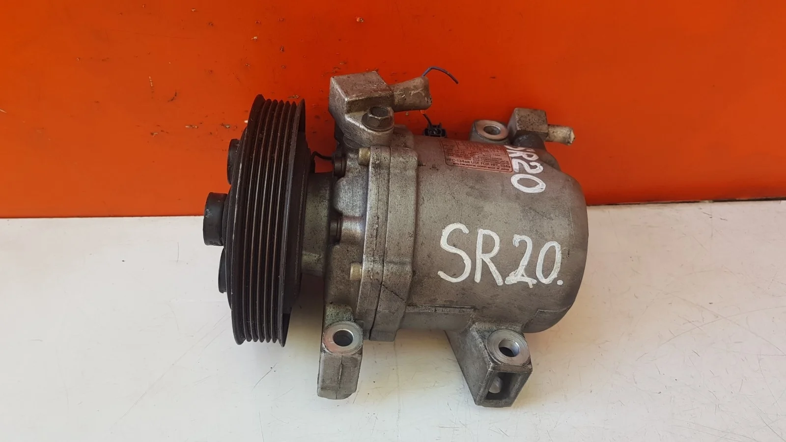 компрессор кондиционера NISSAN AVENIR 1, W10   НИССАН   АВЕНИР   ЕКСПЕРТ   EXPERT    926002j204 1990-1999 (контрактная запчасть)