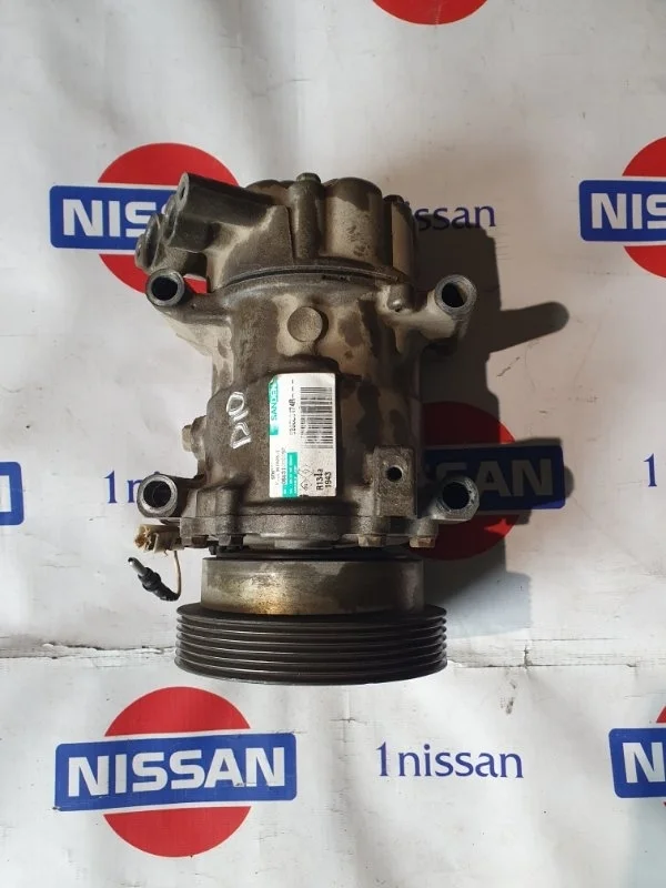 Компрессор кондиционера Nissan Terrano 2014 926005474R D10 K4M690, передний