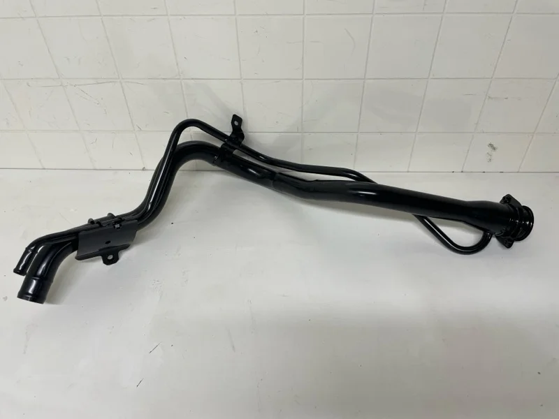 Горловина бензобака MITSUBISHI LANCER 9 2000 2001 2002 2003 2004 2005 2006 2007 2008 2009 2010 2011 CS1A, CS3A, CS3W, CS9A, CS9W, CT9A