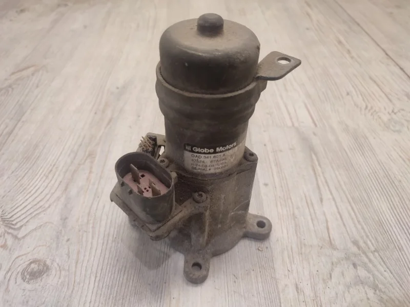 Моторчик блокировки межосевого дифференциала VW Touareg 2003-2010 7L