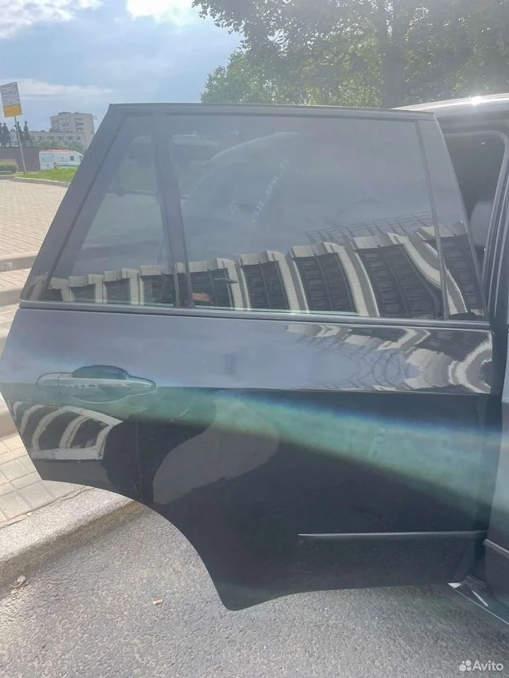 Дверь правая задняя bmw x5 e70