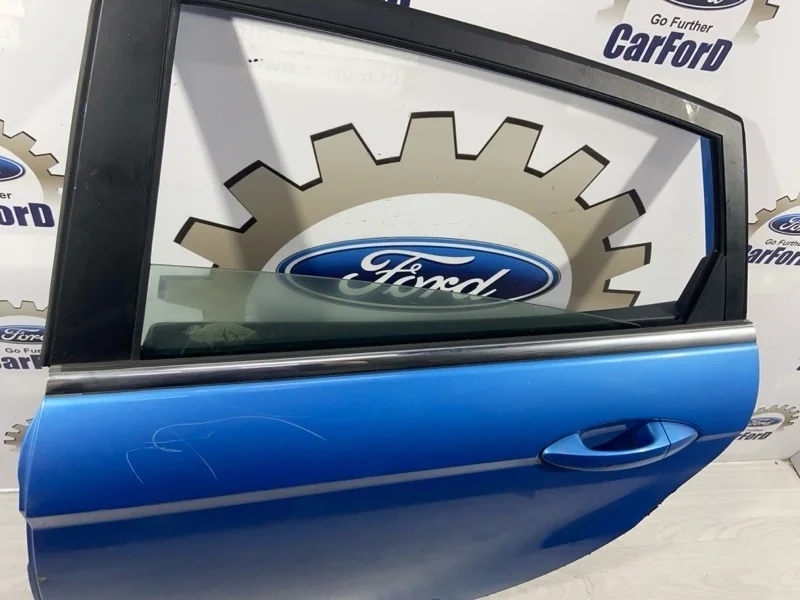 Уплотнитель стекла наружный задний левый Ford