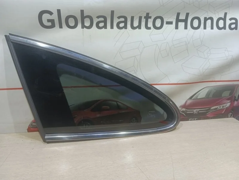 Стекло кузова заднее левое Honda Cr-V