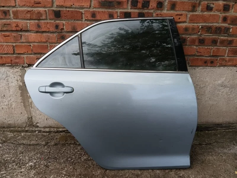 Дверь задняя правая Toyota Camry V50/V55 2ARFE