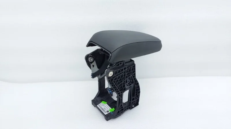Подлокотник Skoda Karoq 2021 NU7