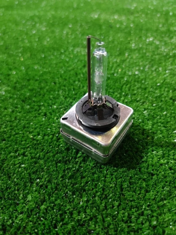 Лампа ксеноновая BMW 335i 2011 E90