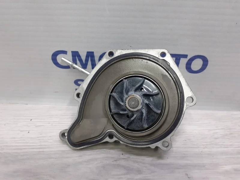 Помпа системы охлаждения Audi A8 2010 06E121016Q D4 3.0 CGW