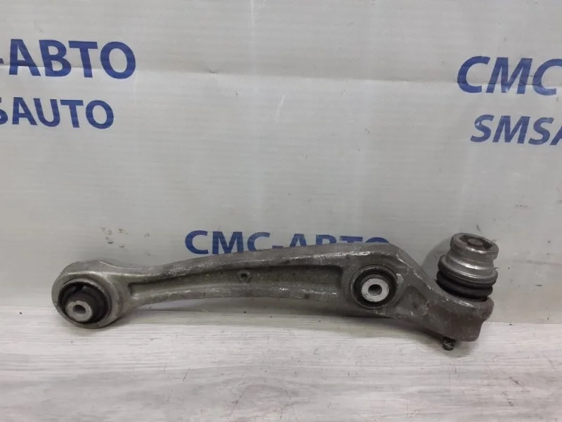 Рычаг нижний Audi A7 2011 8K0407152D C7 3.0 CGW, передний правый