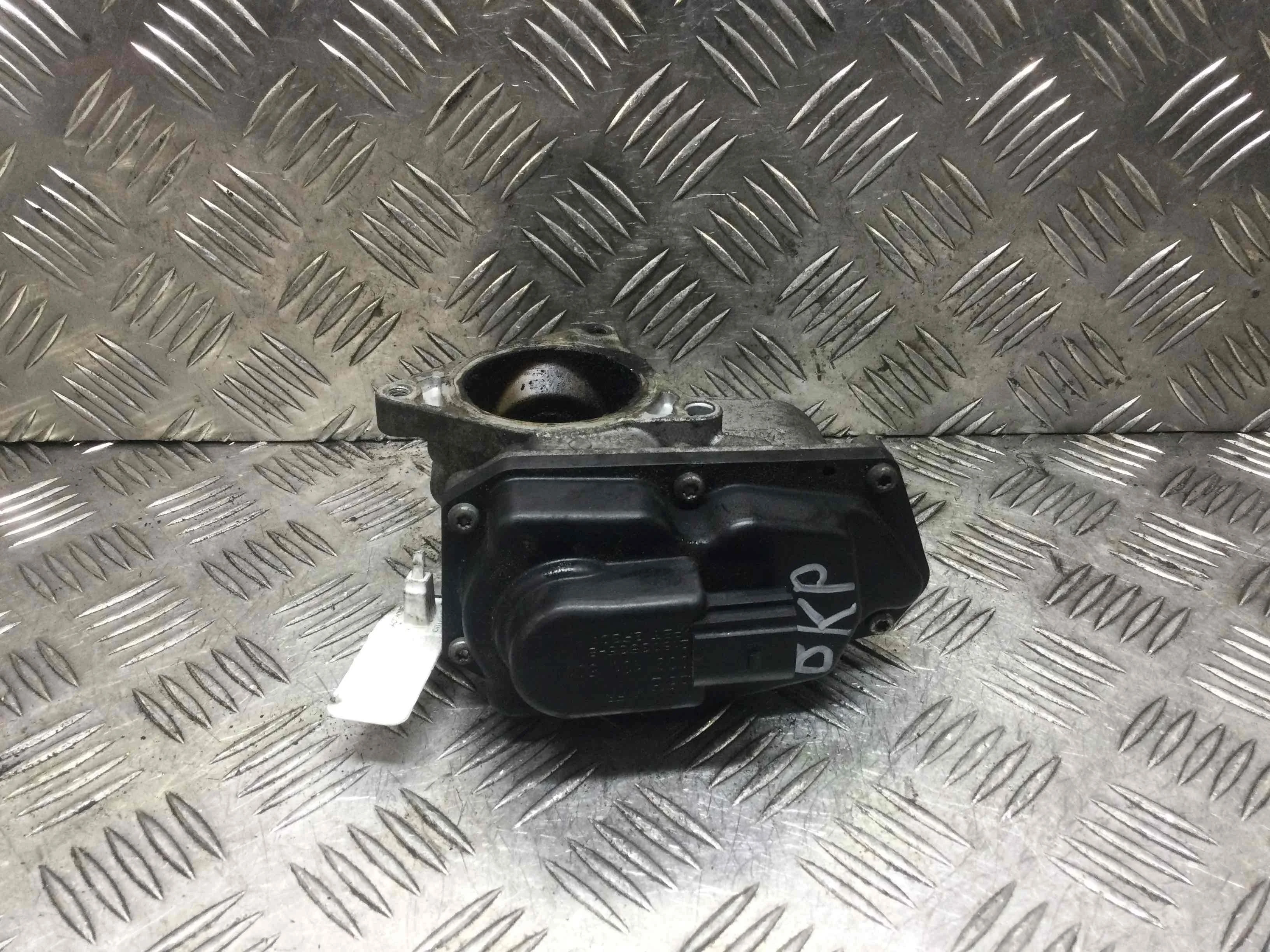 Клапан EGR Volkswagen Passat B6 (2005-2010) дизель 2.0 TDI Механика Седан
