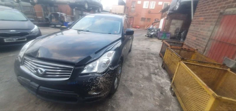 Продажа Infiniti EX 3.0D (240Hp) (V9X) 4WD AT по запчастям