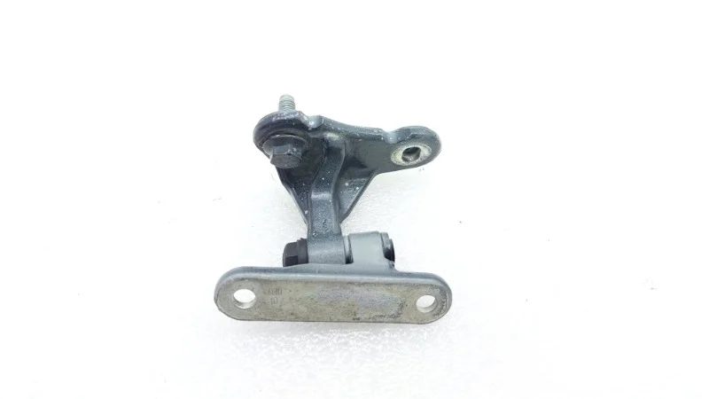 Петля двери Mercedes-Benz -Class 2011 W251