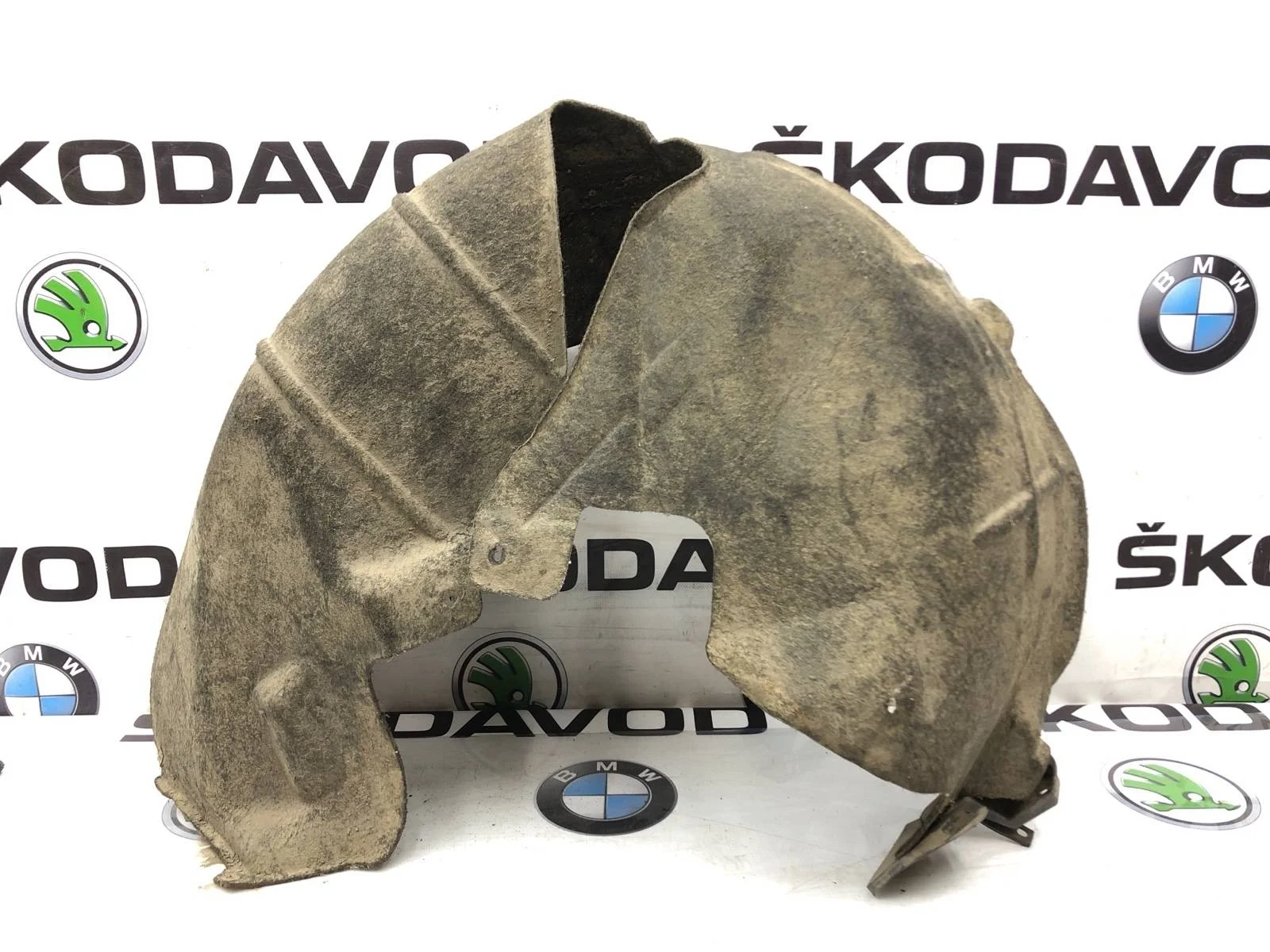 Подкрылок Skoda Yeti 5L0810969 5L, задний левый
