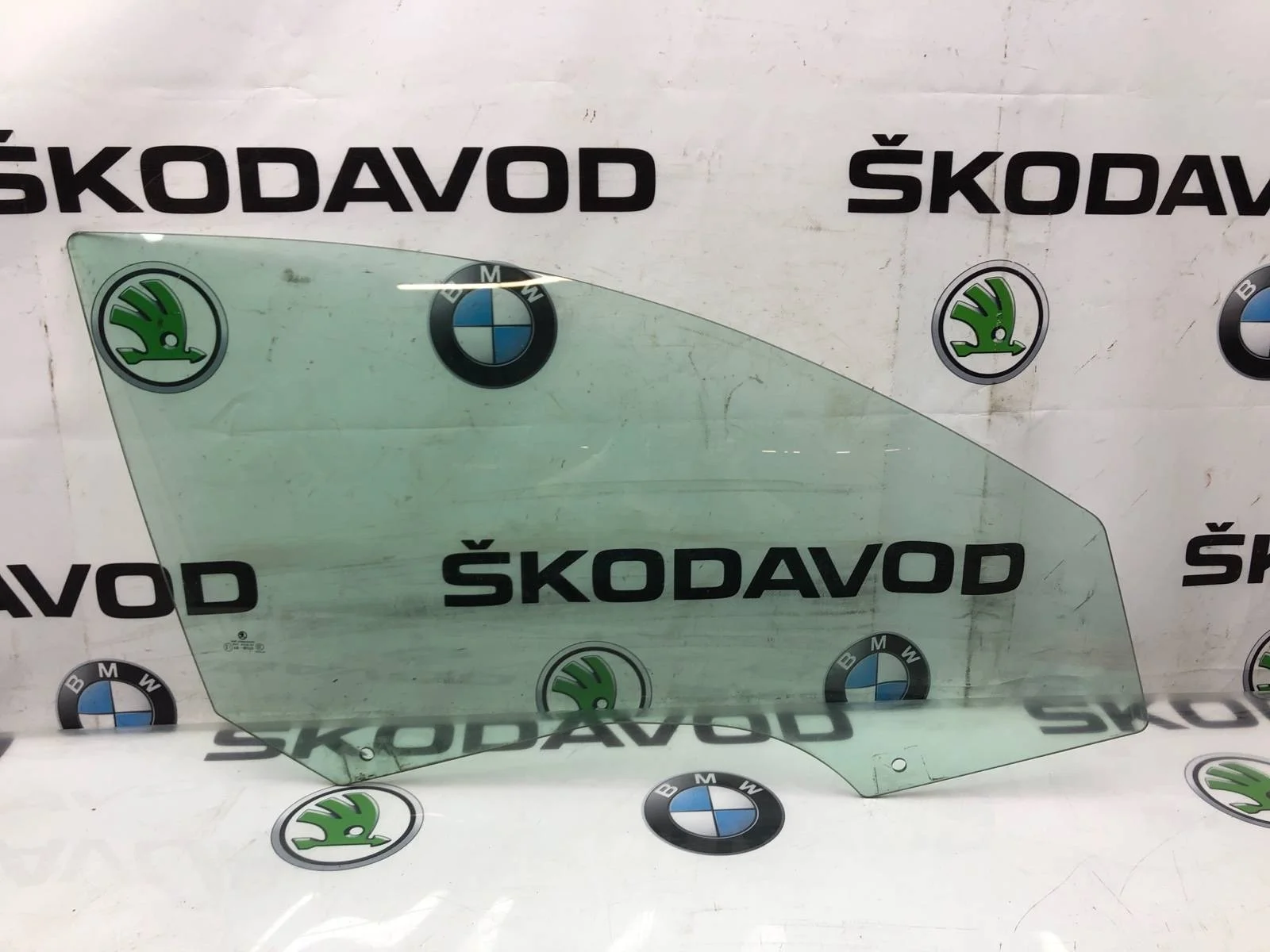 Стекло двери Skoda Superb 2015 3T0845202B 2 РЕСТАЙЛИНГ (3T) 2.0 CFFB, переднее правое