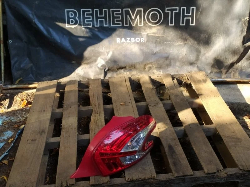 Фонарь заднего хода Peugeot 208 9672628380