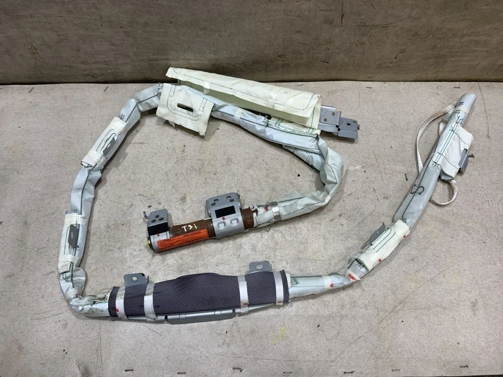 Шторка безопасности Nissan X-Trail T31