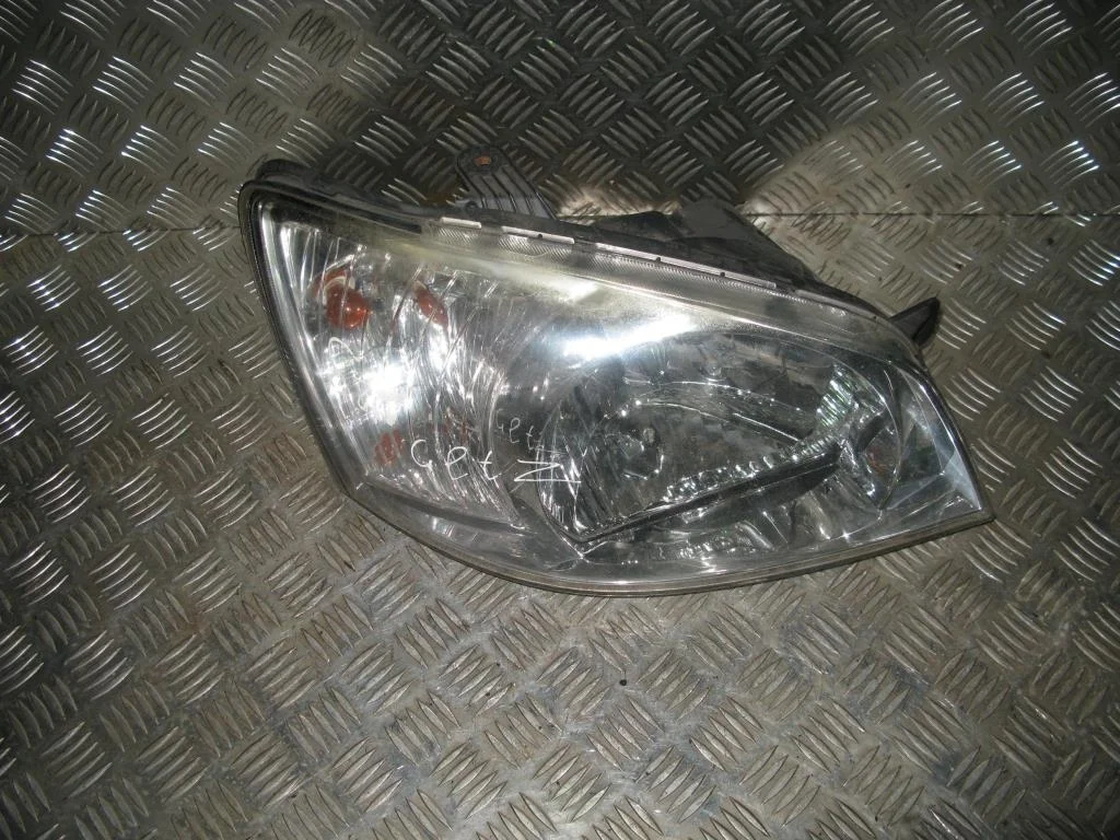 Фара передняя правая Hyundai Getz TB 2002-2010