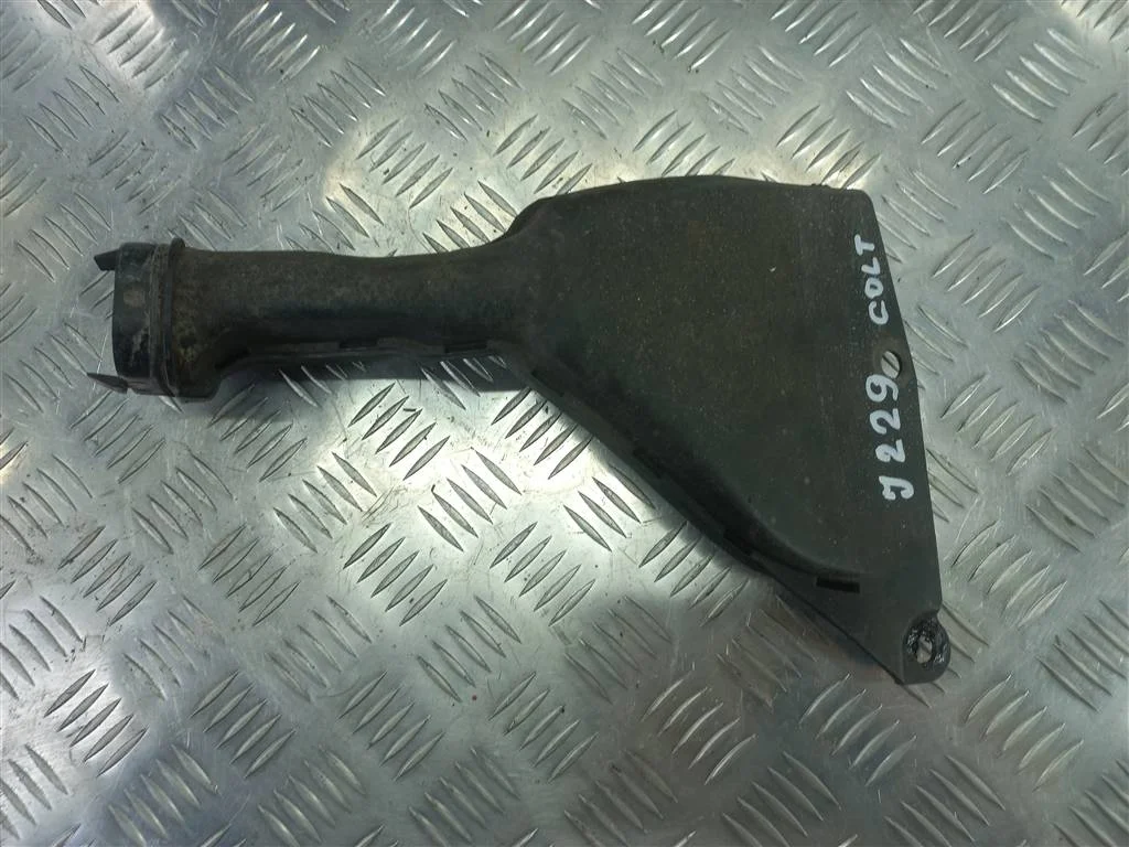 Воздухозаборник MITSUBISHI Colt Z34 VI 2004-2011