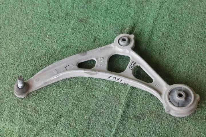 Б.у. рычаг NISSAN MURANO Z52 NISSAN MURANO Z52