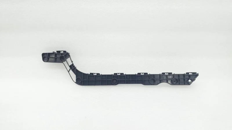 Кронштейн бампера Toyota Land Cruiser 2008