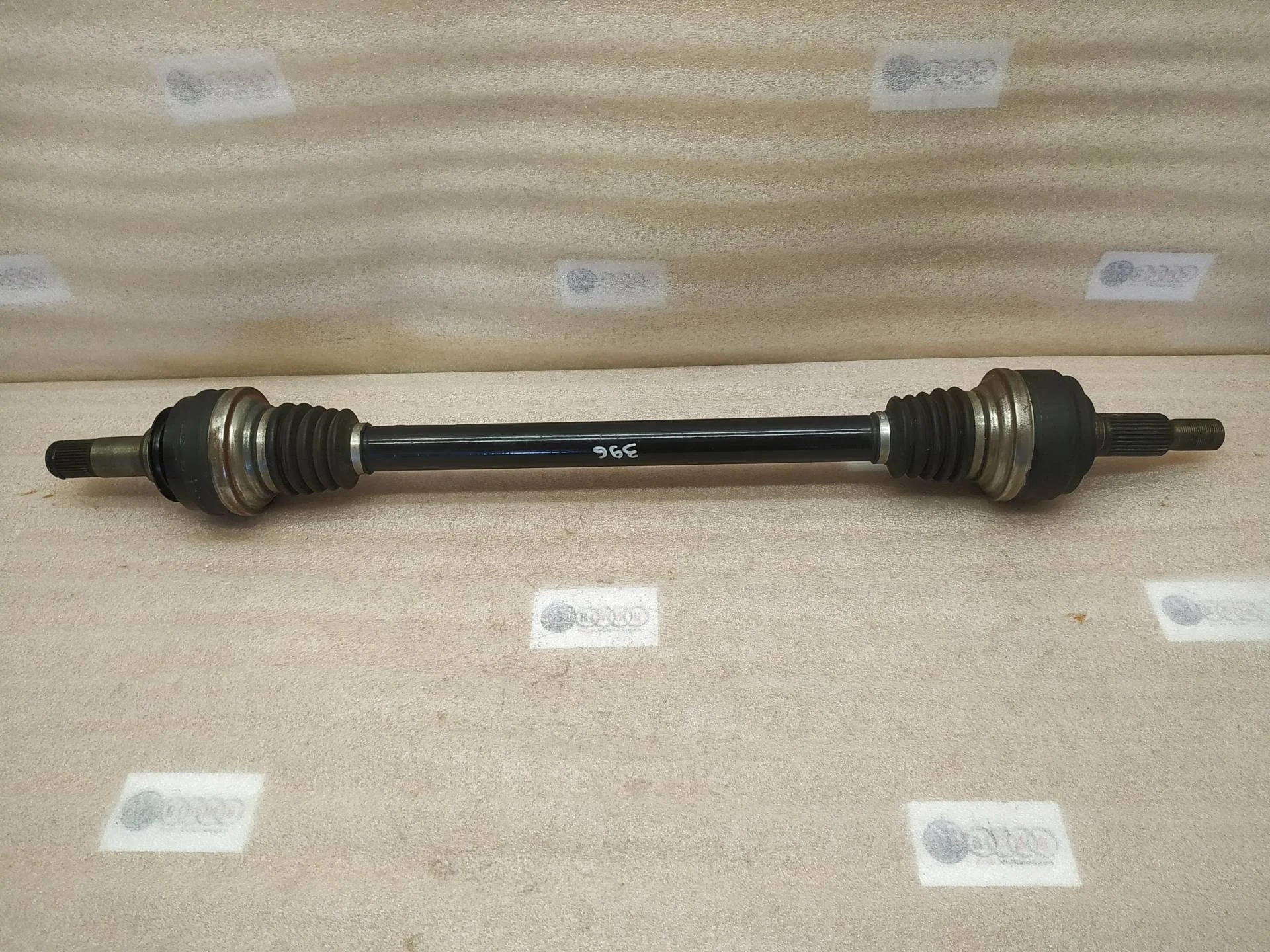 полуось задняя Volkswagen Touareg 2 7P6 2014