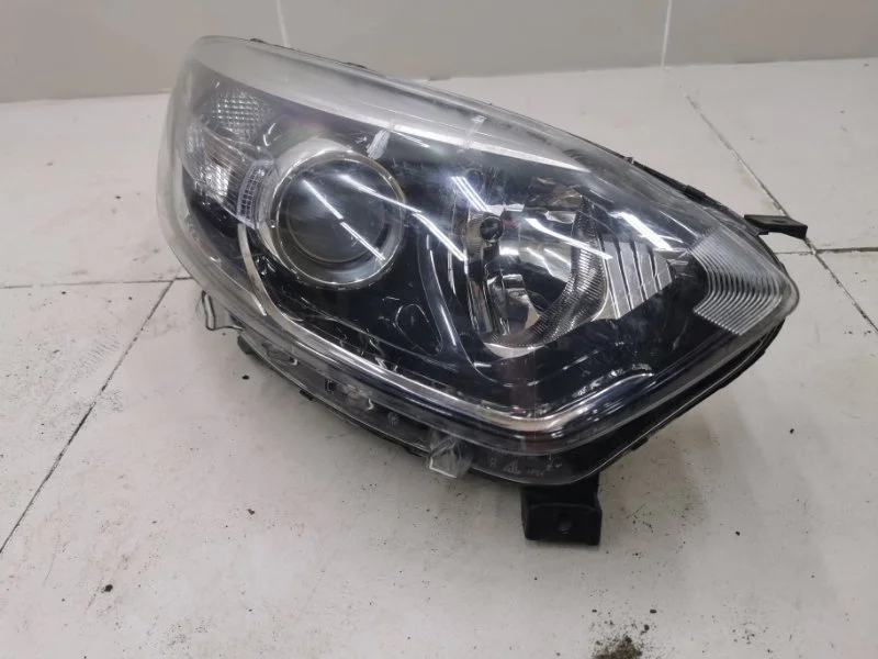Фара правая Renault Kaptur 2019