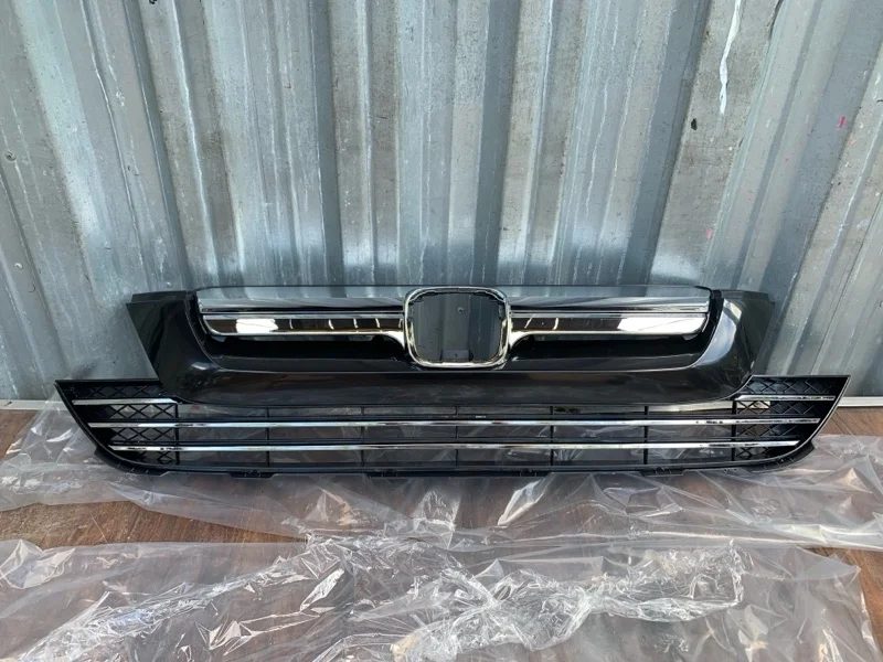 Решетка радиатора Honda CR-V 3 2007-2009