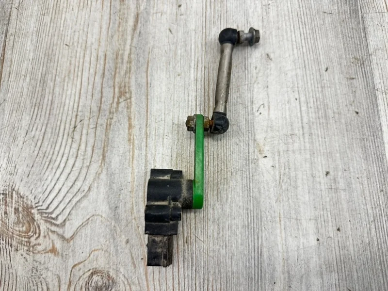 Датчик дорожного просвета VW Touareg 2 2010-2018 7P