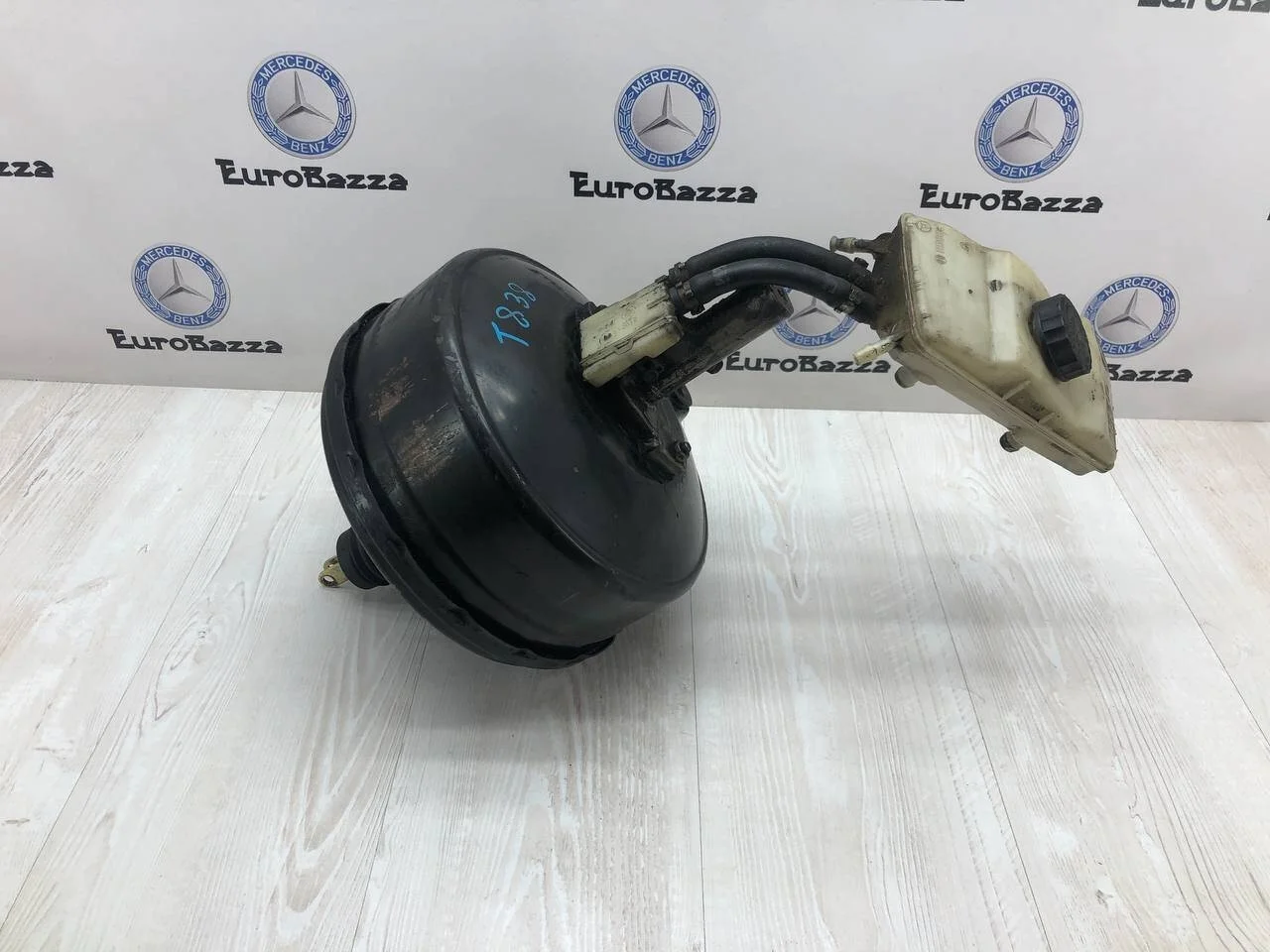 Вакуумный усилитель тормозов Mercedes W639