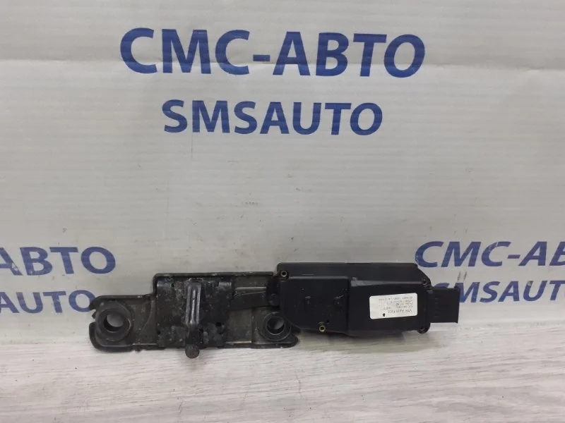 Доводчик багажника Audi A6 Allroad 2016 4F9827383H C7 3.0 CRE